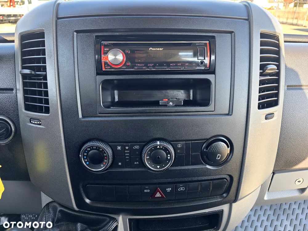 Mercedes-Benz SPRINTER 316 2,2 CDI 163 KONNA SKRZYNIA 4,2M KLIMA WEBASTO KAMERA GWARANCJA - 27