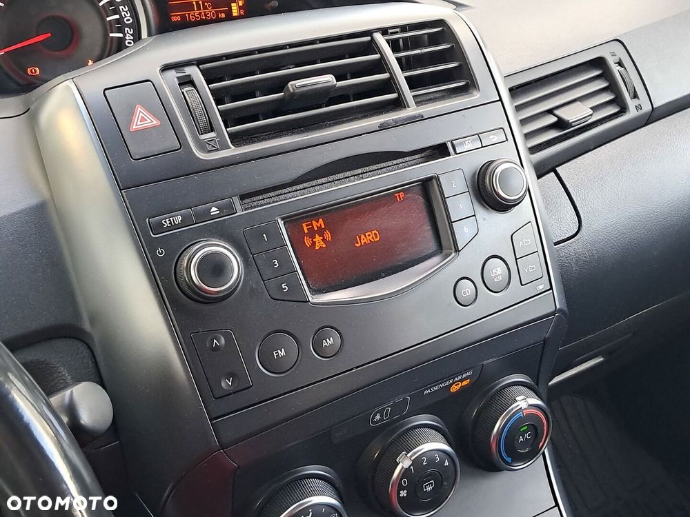 Toyota Verso 1.6 Active EU6 - 19