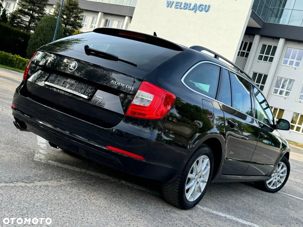 Skoda Superb Combi 2.0 TDI DSG Elegance - 13