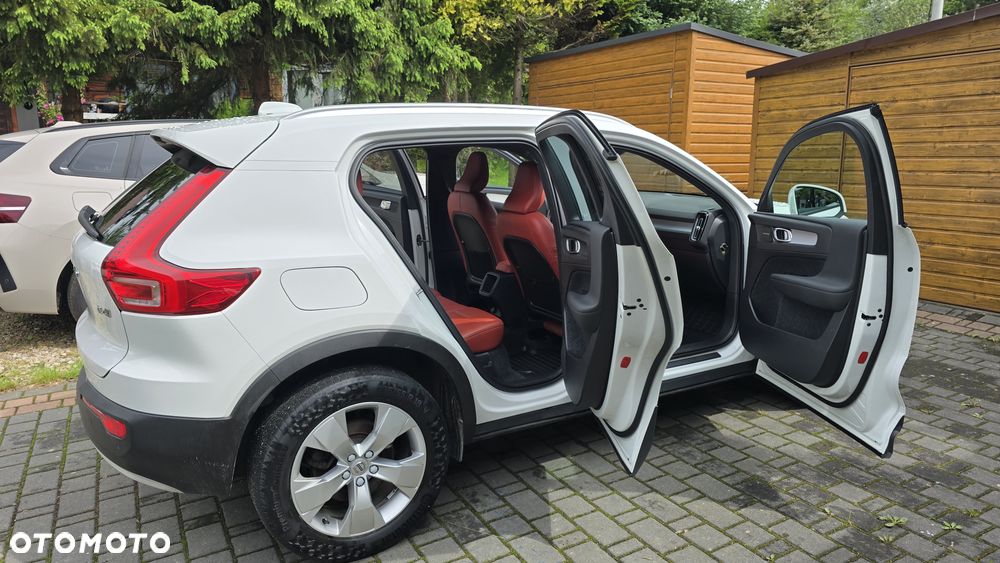 Volvo XC 40 D4 AWD Momentum Pro - 7