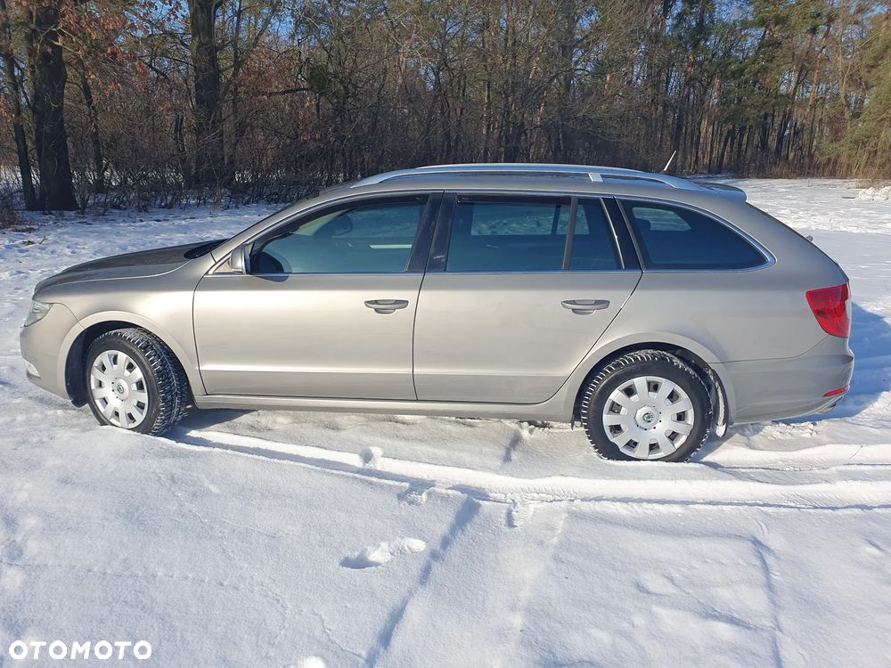 Skoda Superb 2.0 TDI 4x4 Ambition DSG - 2