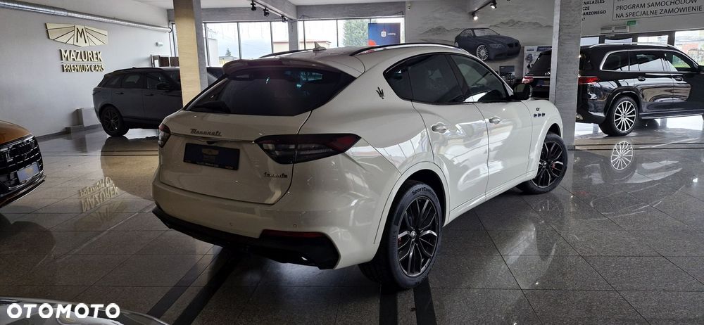 Maserati Levante - 4