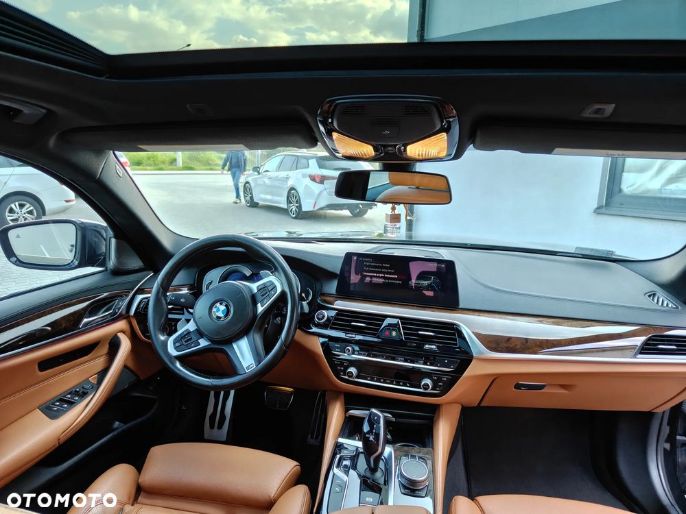 BMW Seria 5 530e iPerformance - 35