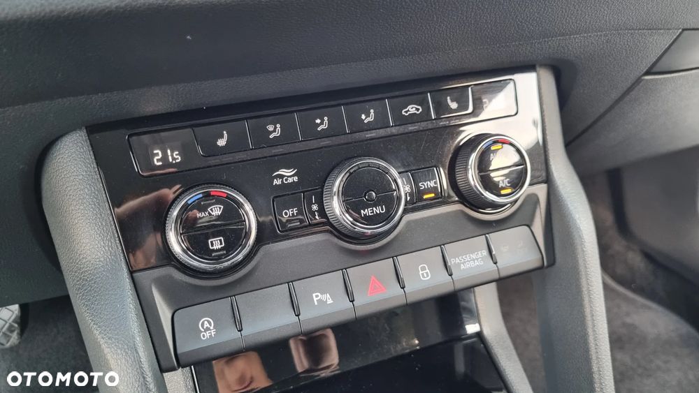 Skoda Karoq 1.5 TSI ACT DSG Ambition - 27