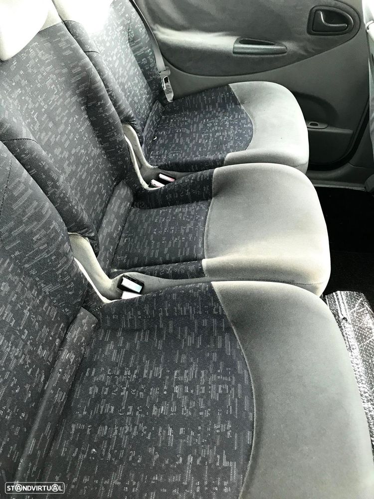 Renault Scénic 1.4 16V Conquest - 8