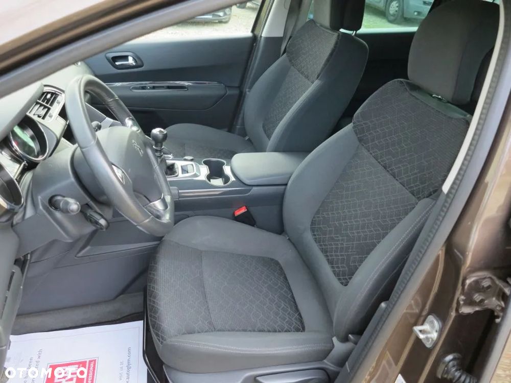 Peugeot 3008 HDi FAP 115 Style - 12