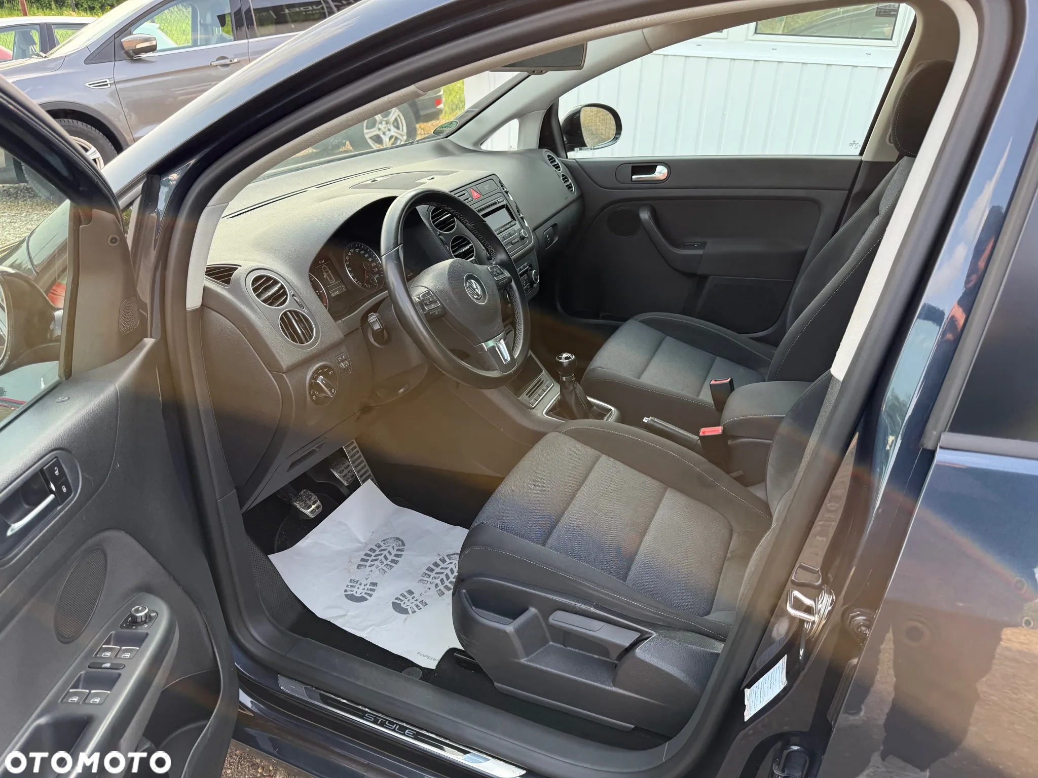 Volkswagen Golf Plus 1.2 TSI BlueMot Comfortline - 13