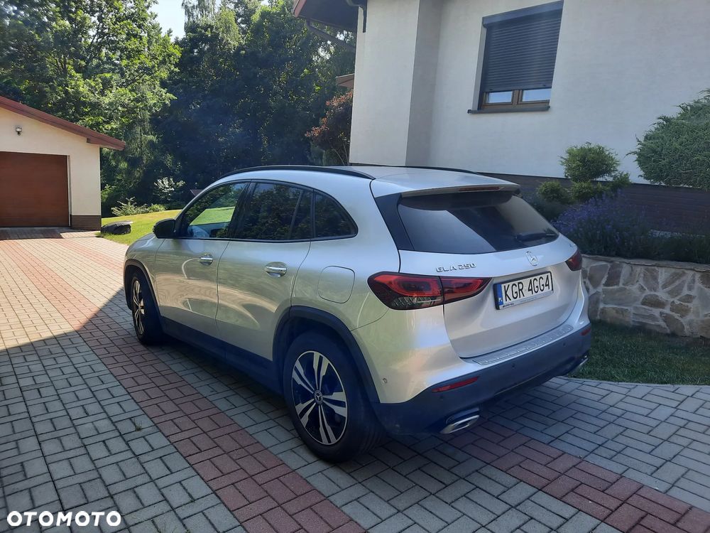 Mercedes-Benz GLA 250 4-Matic - 3