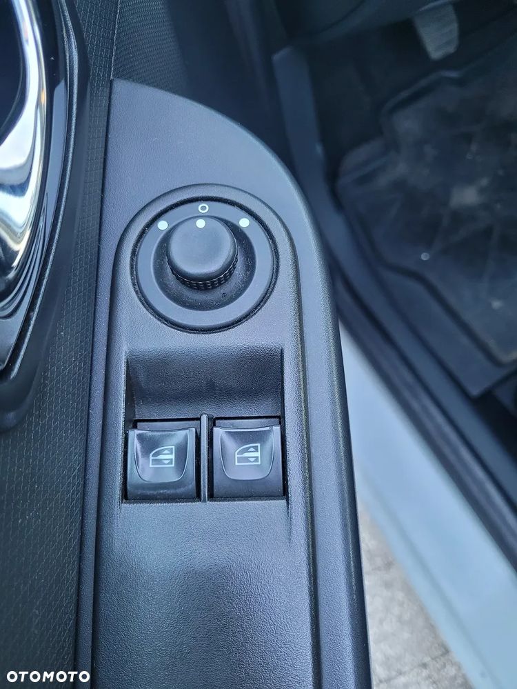 Renault Clio 1.2 16V Authentique - 14