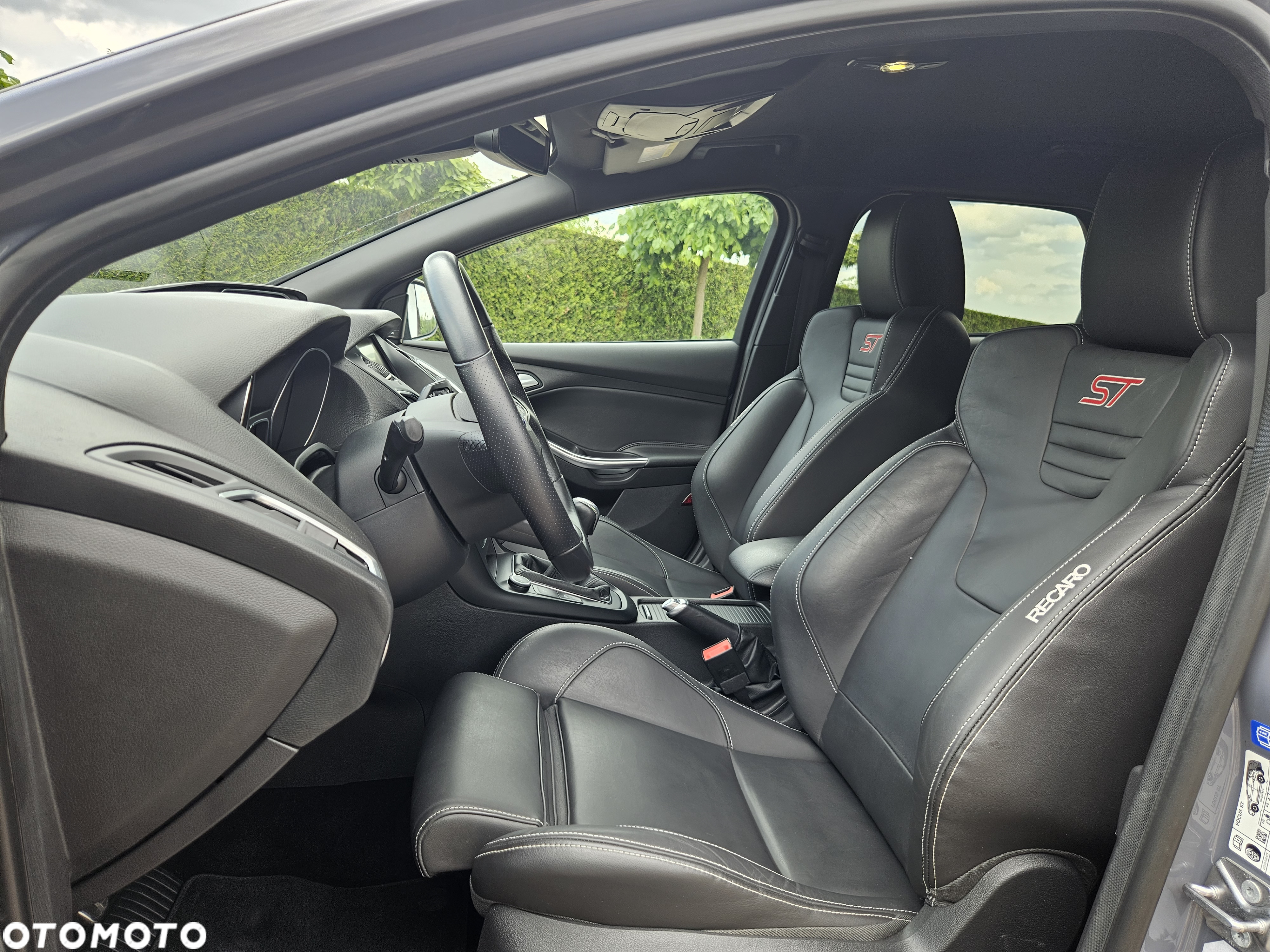 Ford Focus 2.0 EcoBoost ST - 23