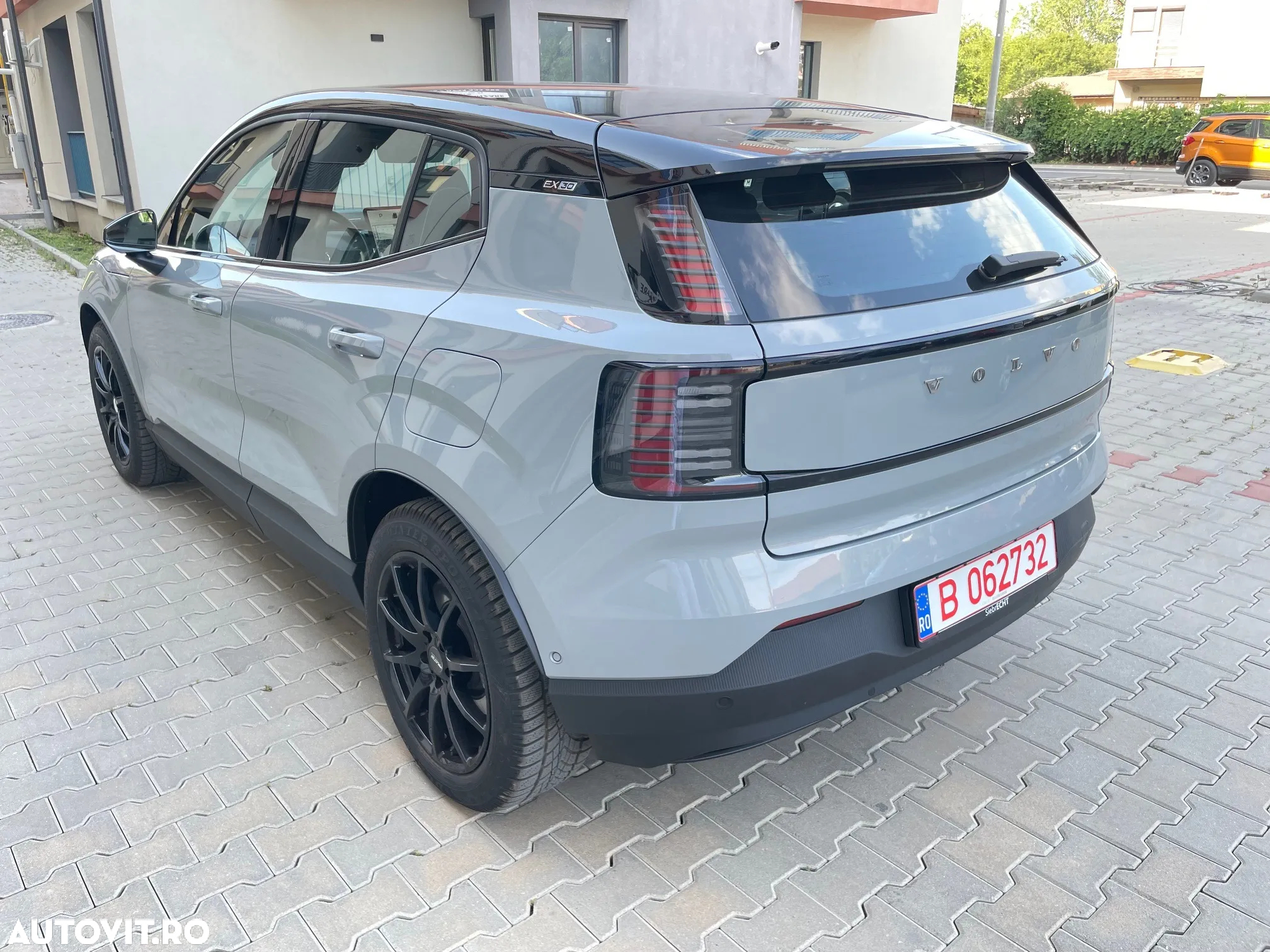 Volvo EX30 Twin Motor Performance AWD Ultra - 4