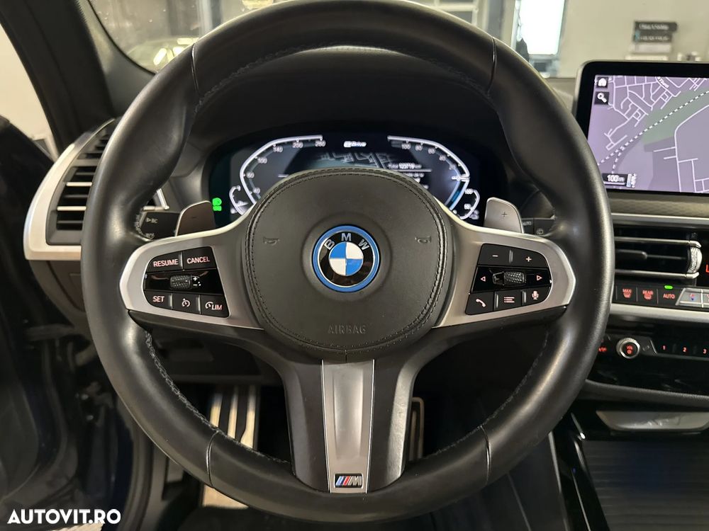 BMW X3 xDrive30e AT PHEV - 17