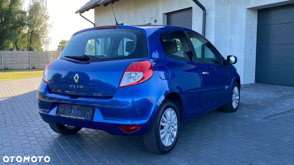 Renault Clio 1.2 16V 75 Expression - 16
