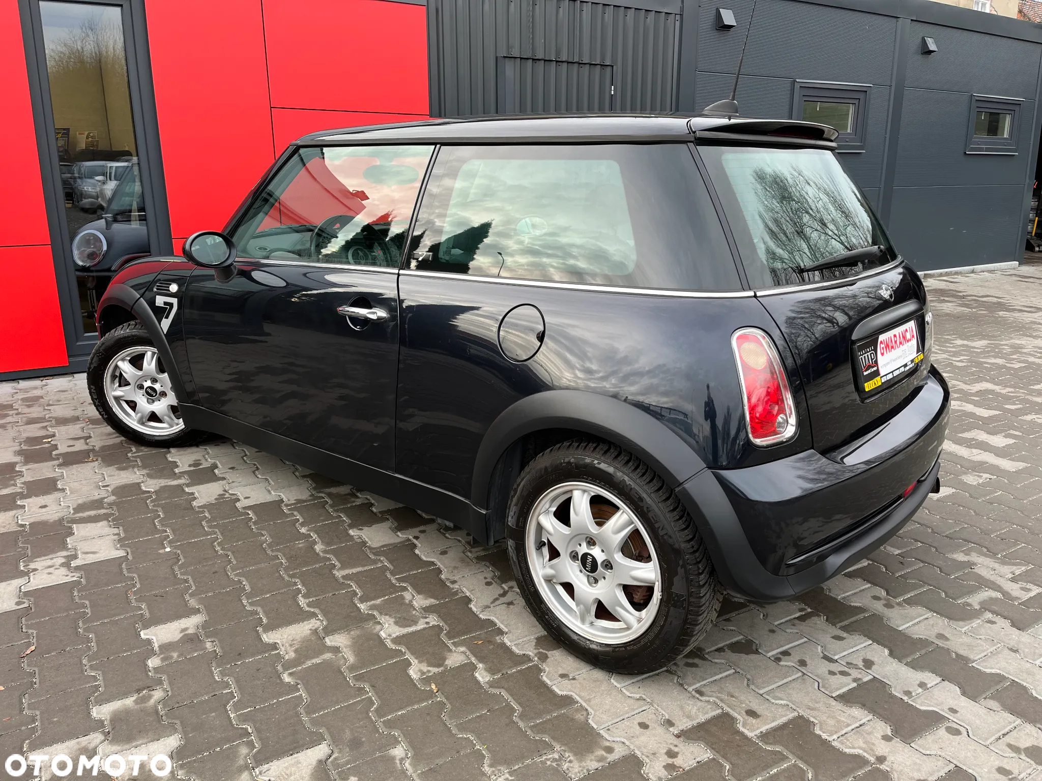 MINI ONE Standard - 9