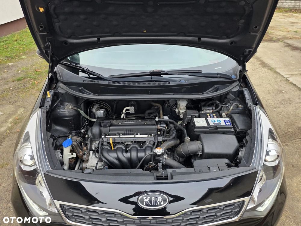 Kia Rio 1.4 Dream Team Edition - 25