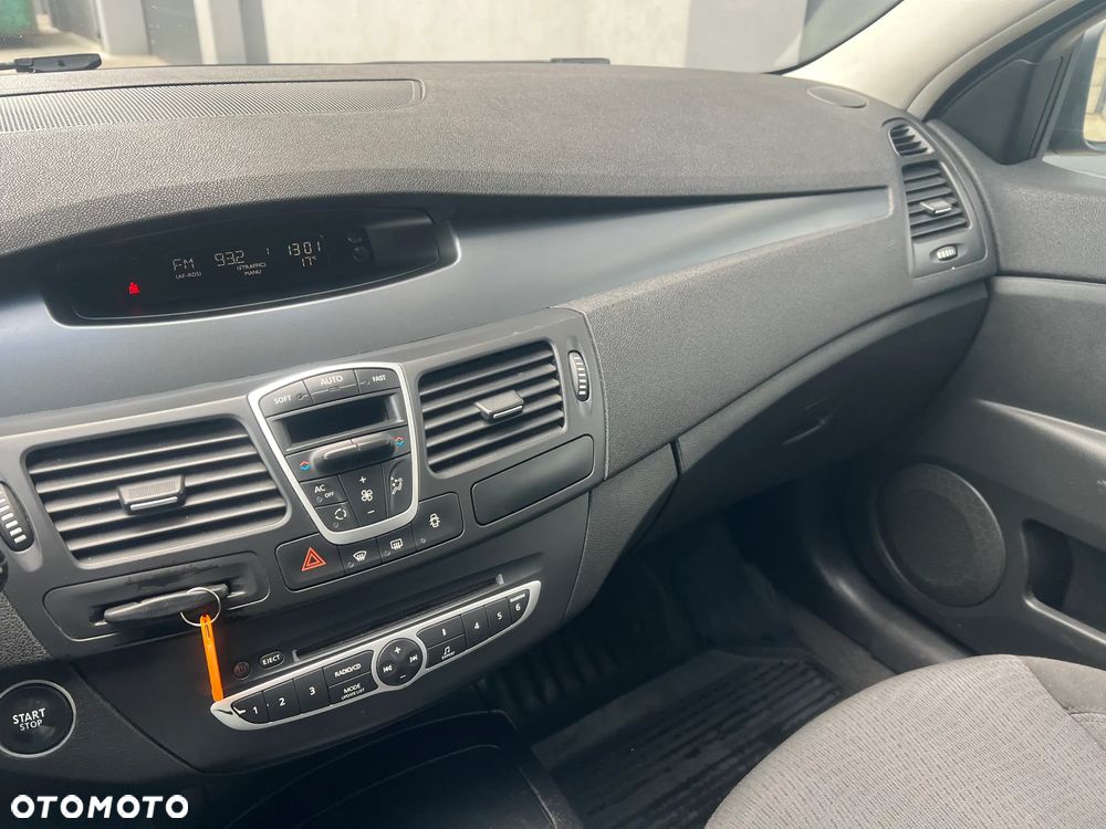 Renault Laguna 2.0 DCi Expression - 11