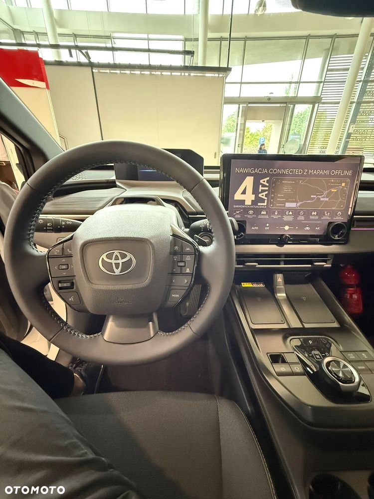 Toyota C-HR+ - 8