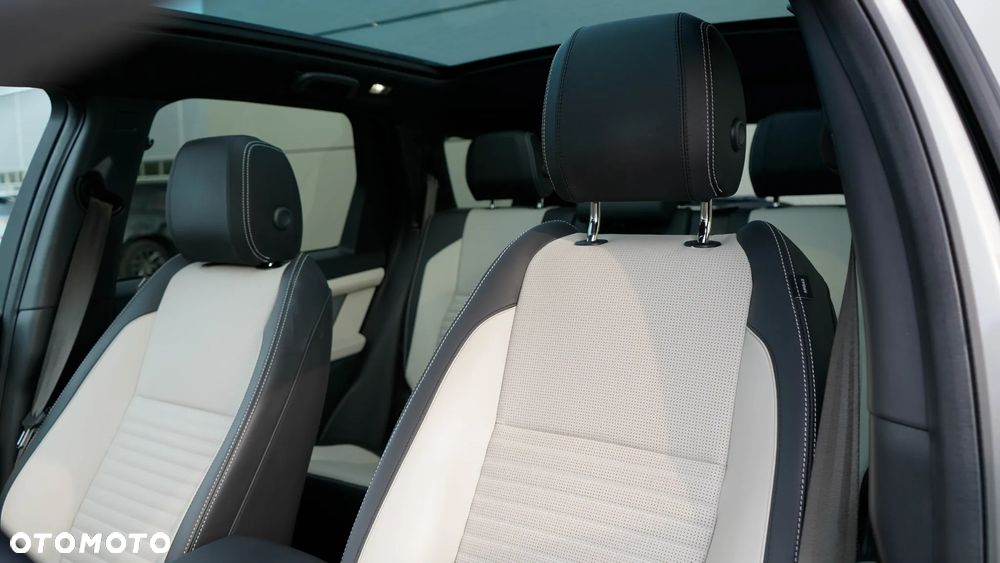 Land Rover Discovery Sport 2.0 P250 mHEV Dynamic HSE - 13