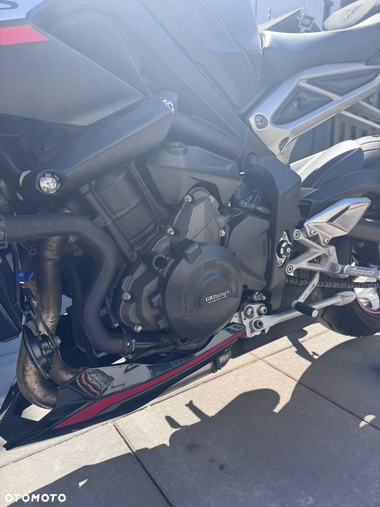 Triumph Street Triple - 7