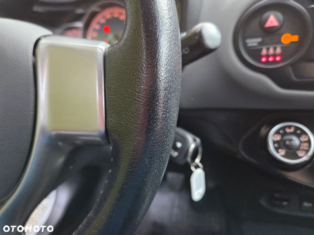 Toyota Yaris 1.33 Premium - 17