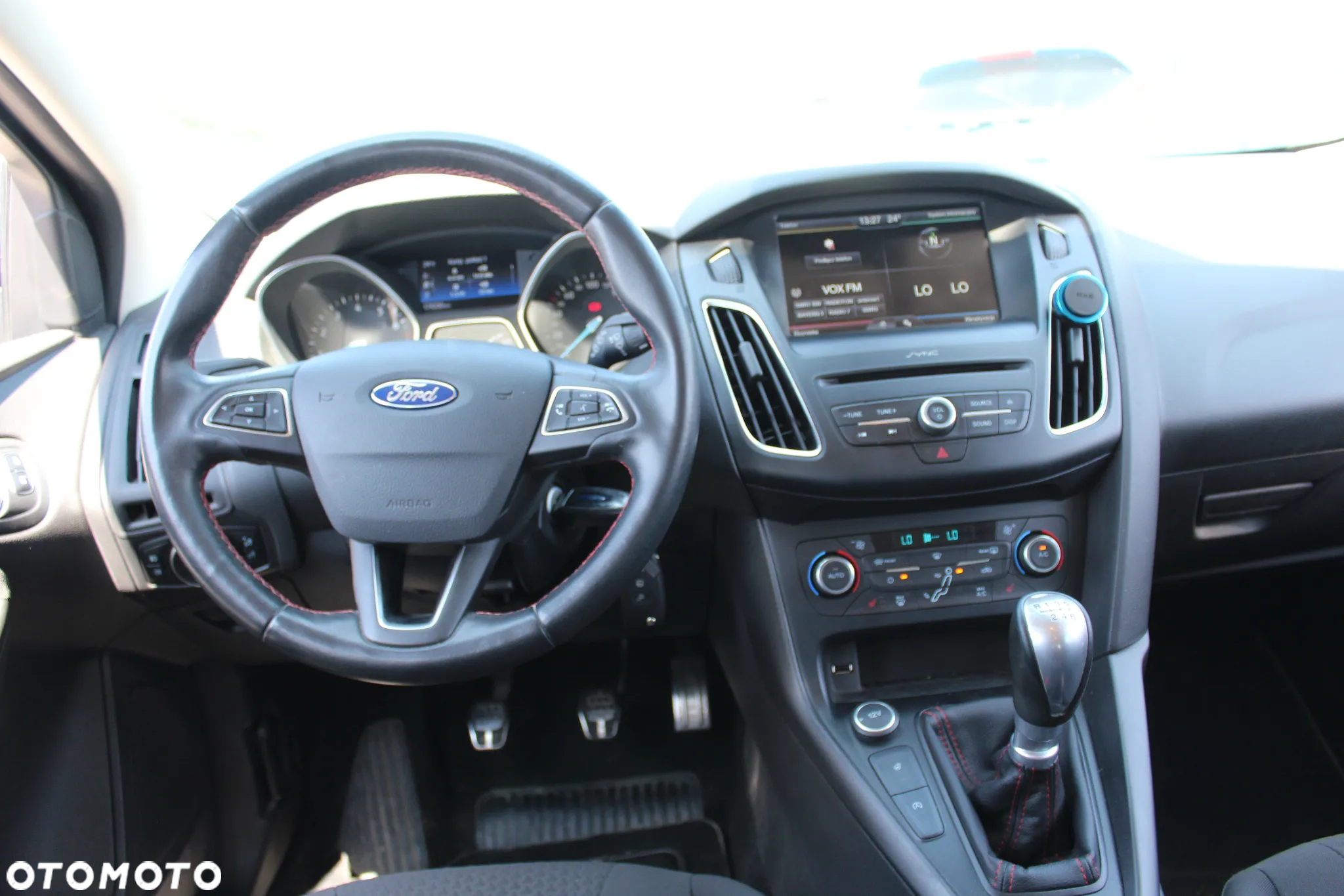 Ford Focus 1.5 EcoBoost Start-Stopp-System ST-LINE - 17