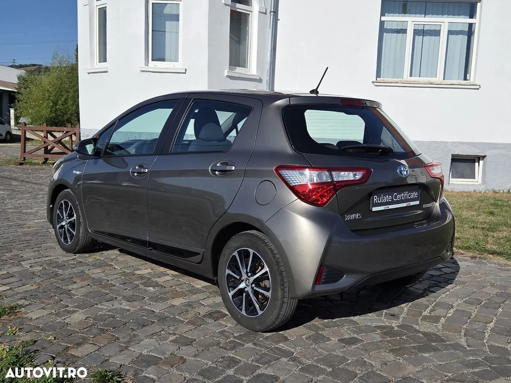 Toyota Yaris 1.5 VVT-i HSD Dynamic - 4