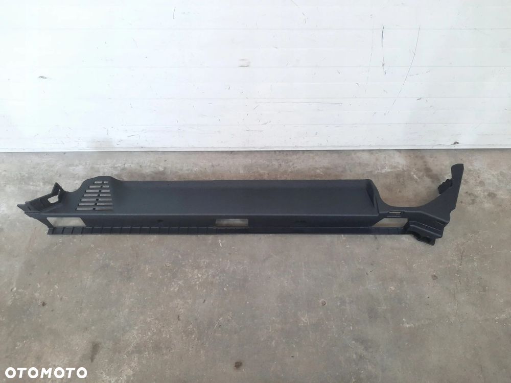 AUDI Q8 4M8 TAPICERKA OSŁONA PODŁOGI PRAWA 4M8863528 - 2