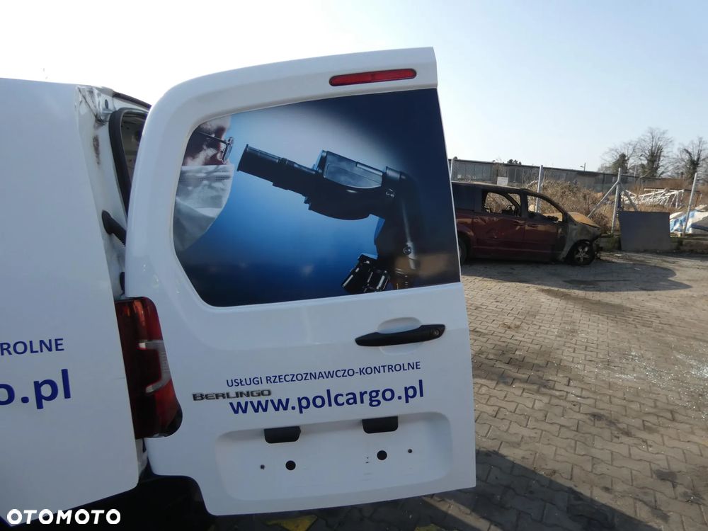 PEUGEOT RIFTER  *SAMOCHÓD NA CZĘŚCI*EWP ( Polar White ) / SILNIK, SKRZYNIA, MASKA, LAMPA, DRZWI,ABS,PRZEKŁADNIA, KLAPA, BELKA, DESKA, FOTELE, KANAPA, ĆWIARTKA KIEROWNICA, TARCZE,ZAWIESZENIE, KOMPLETNY TYŁ, LICZNIK, ZEGARY, PRAWE LEWE PRZÓD TYŁ - 4