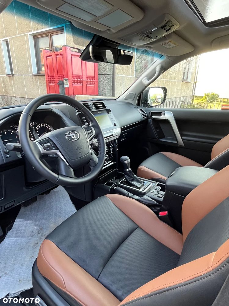 Toyota Land Cruiser LC 2.8 D-4D Executive - 8