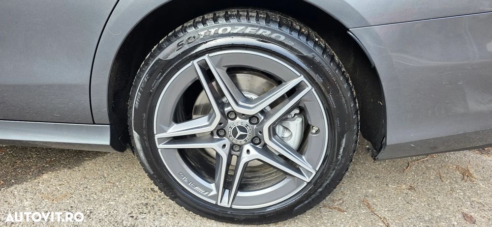 Mercedes-Benz E 220 d Aut. - 11