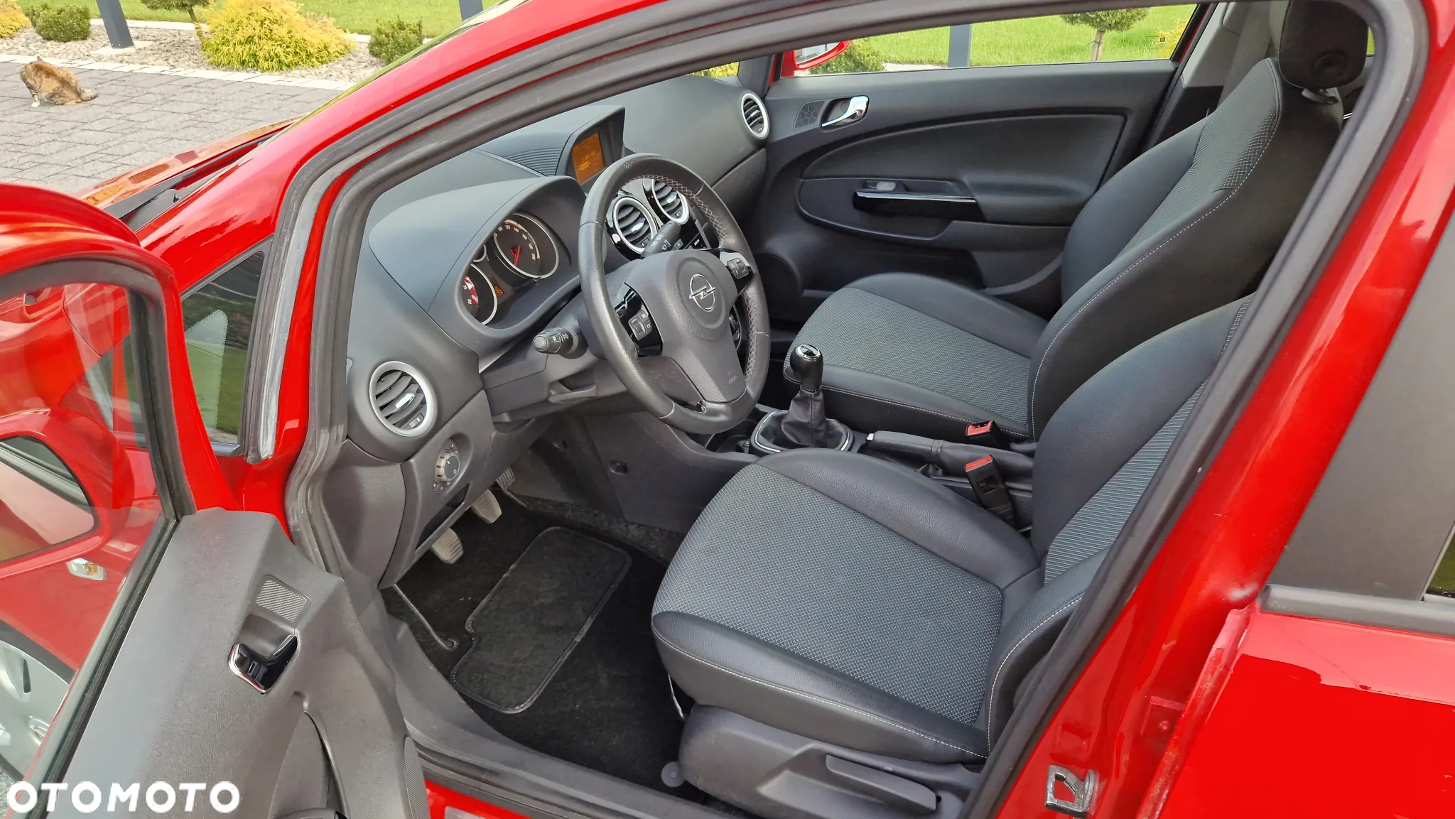 Opel Corsa 1.2 16V Cosmo - 19