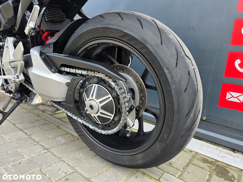 Honda CB - 7