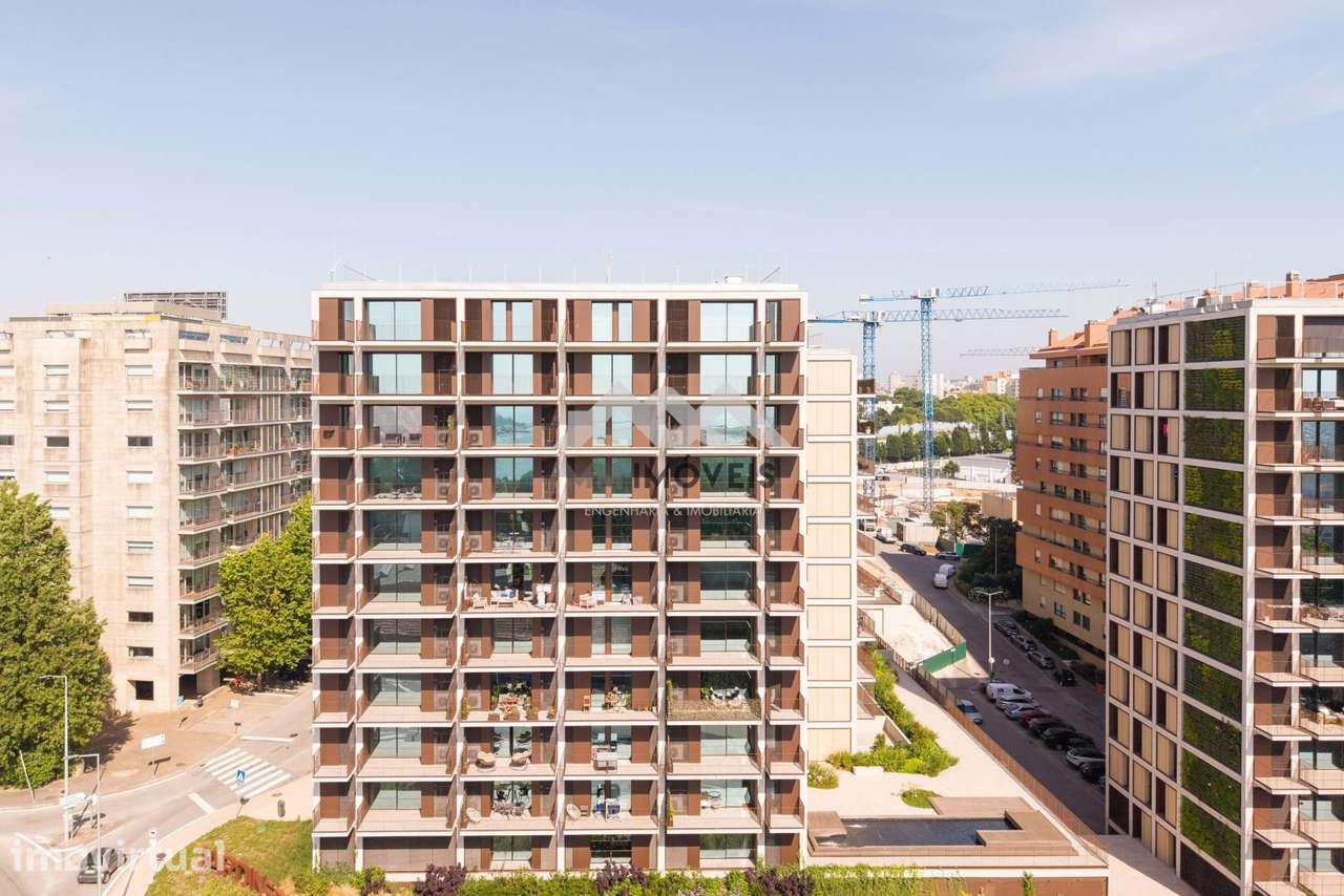 Apartamento T4 2024 | Alameda Jardins da Arrábida | Varanda | Vistas R - Grande imagem: 3/42