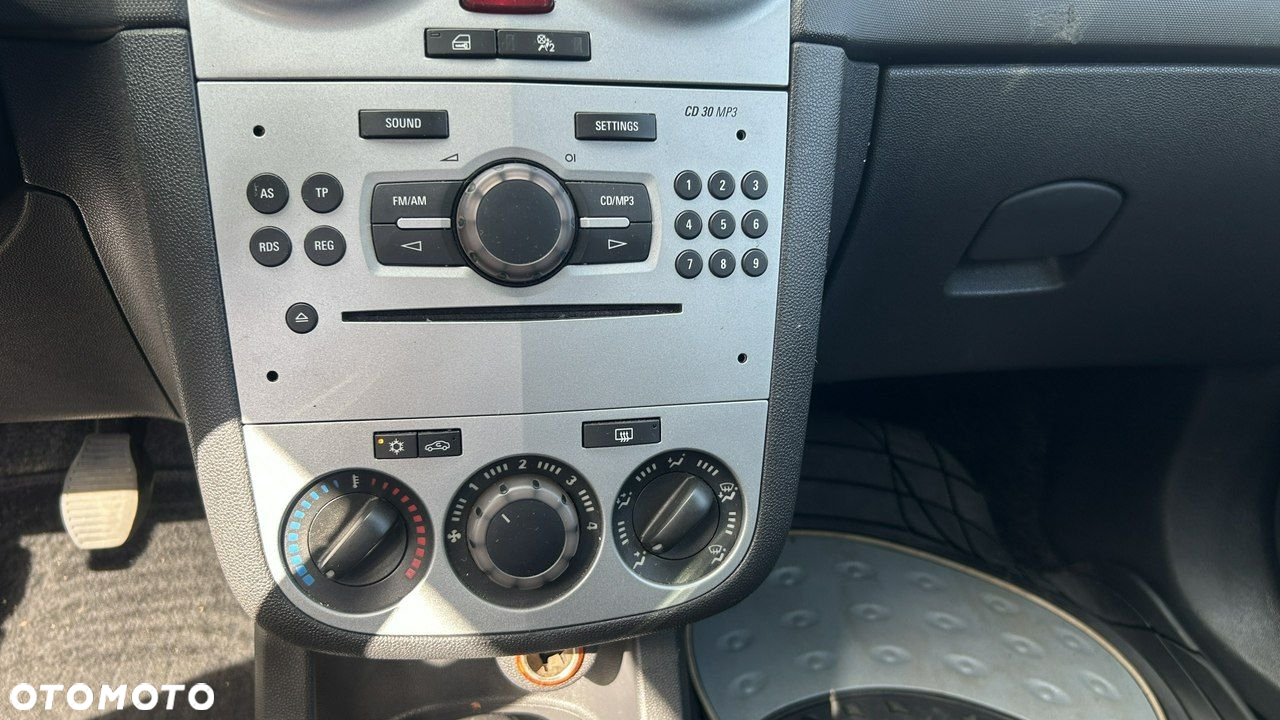 Opel Corsa - 12