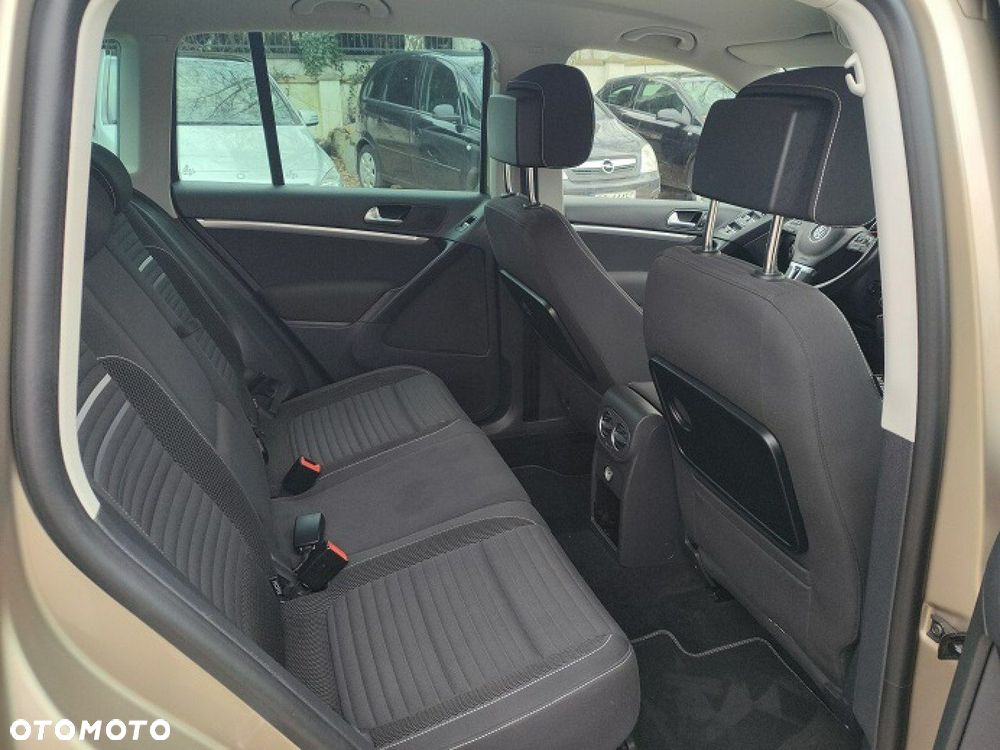 Volkswagen Tiguan - 17
