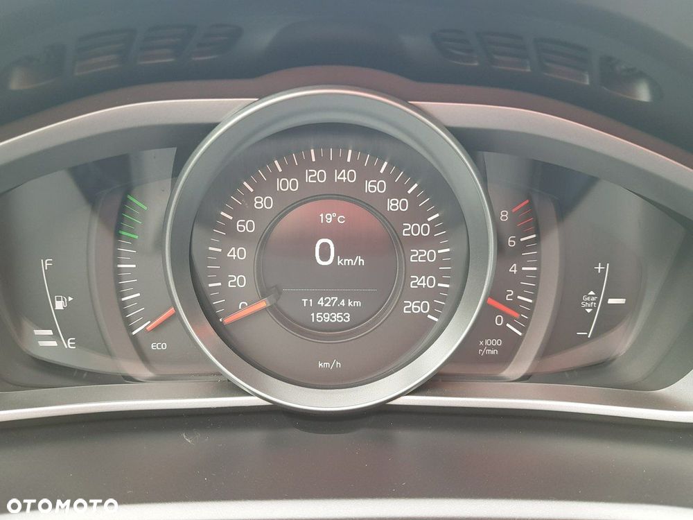 Volvo V40 T3 - 21