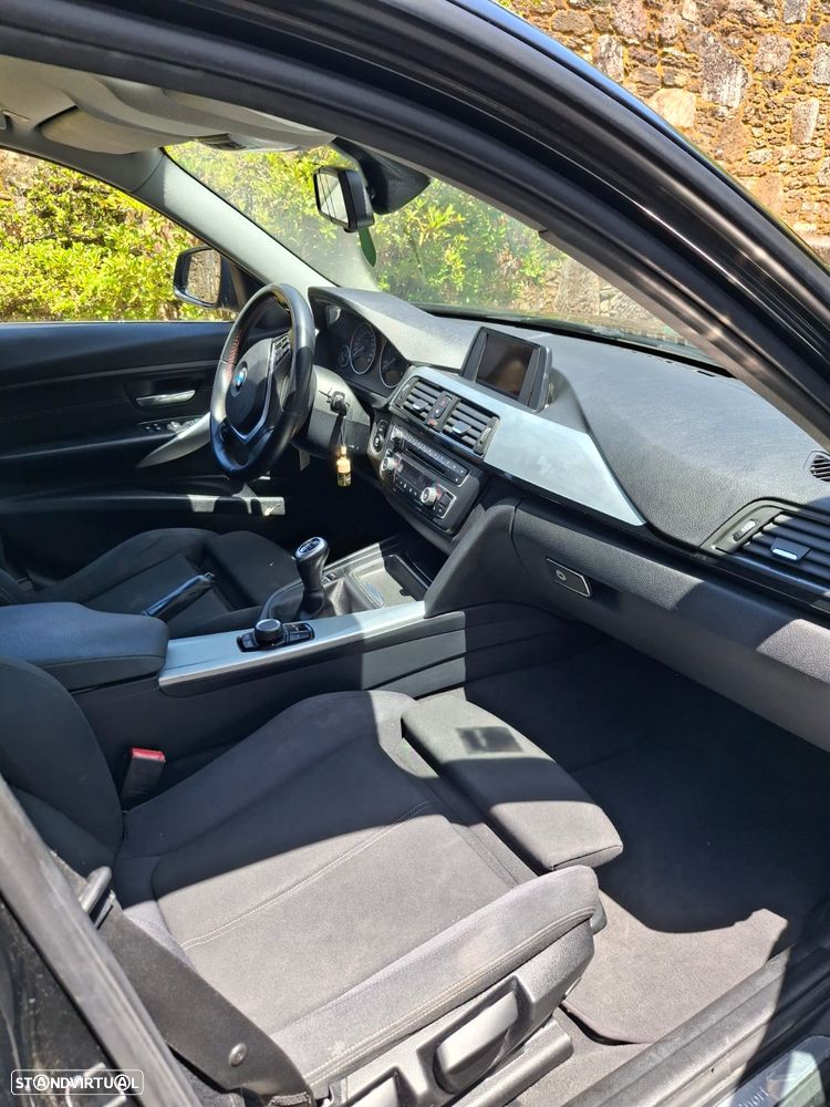 BMW 318 d Line Sport - 6