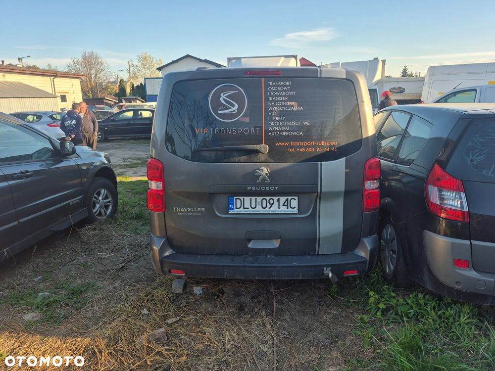 Peugeot Traveller - 9