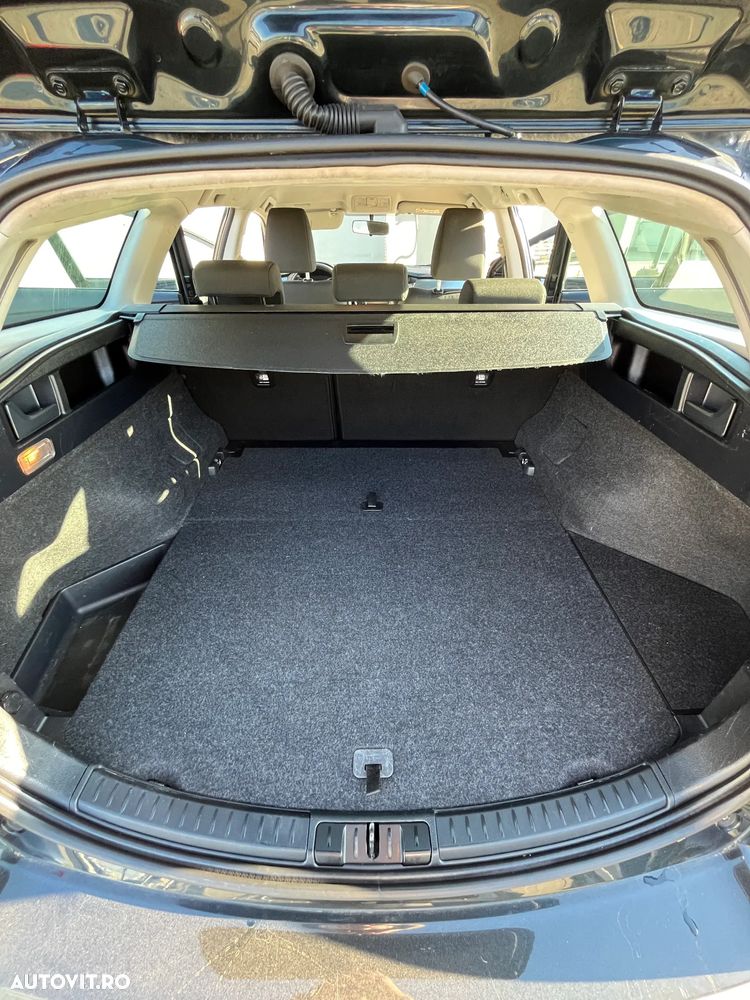 Toyota Auris 1.8 L VVT-i Sol+ - 14