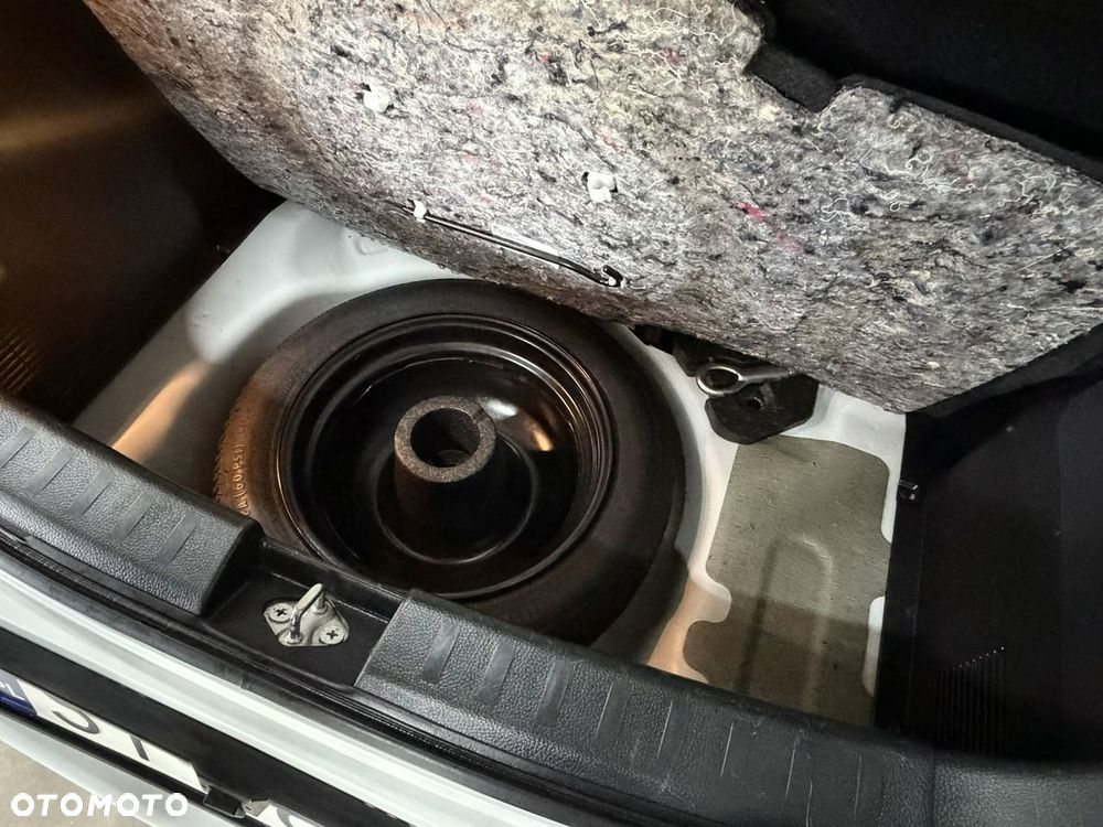 Suzuki Swift - 22