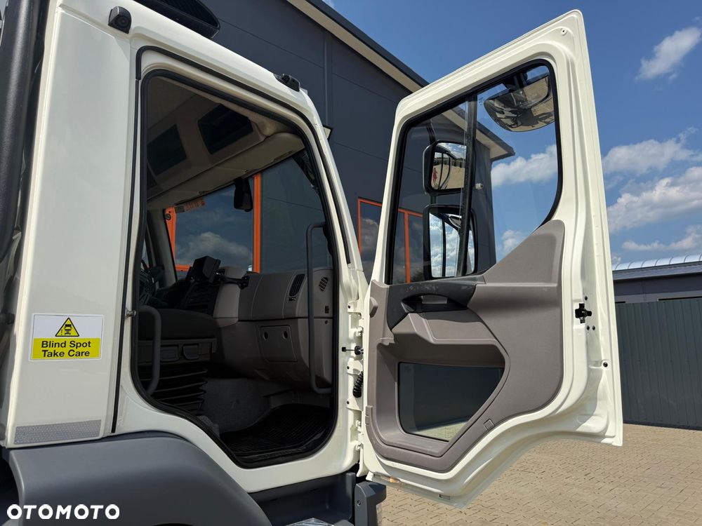 DAF DAF LF 15.230 Euro 6 //Klimatyzacja /  zamiatarka uliczna // budowlana dwustronna JOHNSTON VT652 - 32