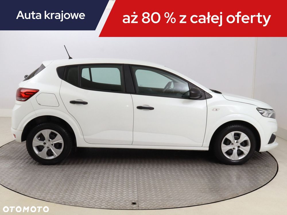 Dacia Sandero - 8