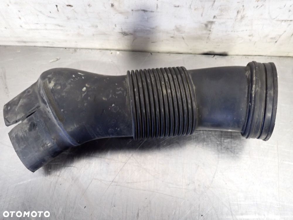 PRZEWÓD POWIETRZA FIAT PUNTO EVO 1.3MJET 51877463 - 2