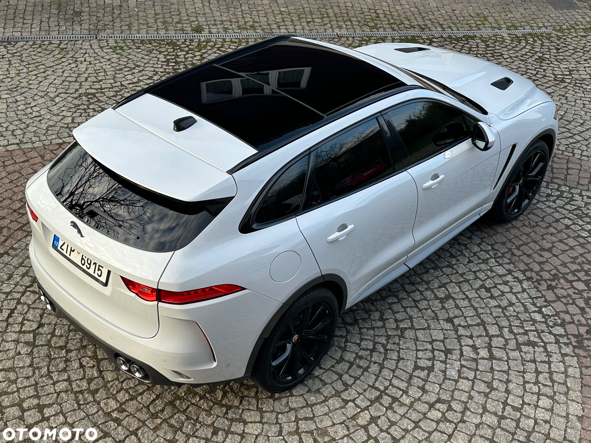 Jaguar F-Pace 5.0 V8 P550 AWD SVR - 21