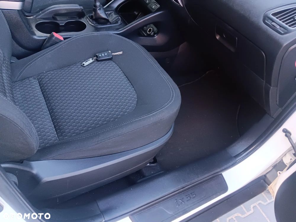 Hyundai ix35 1.6 2WD Style - 16