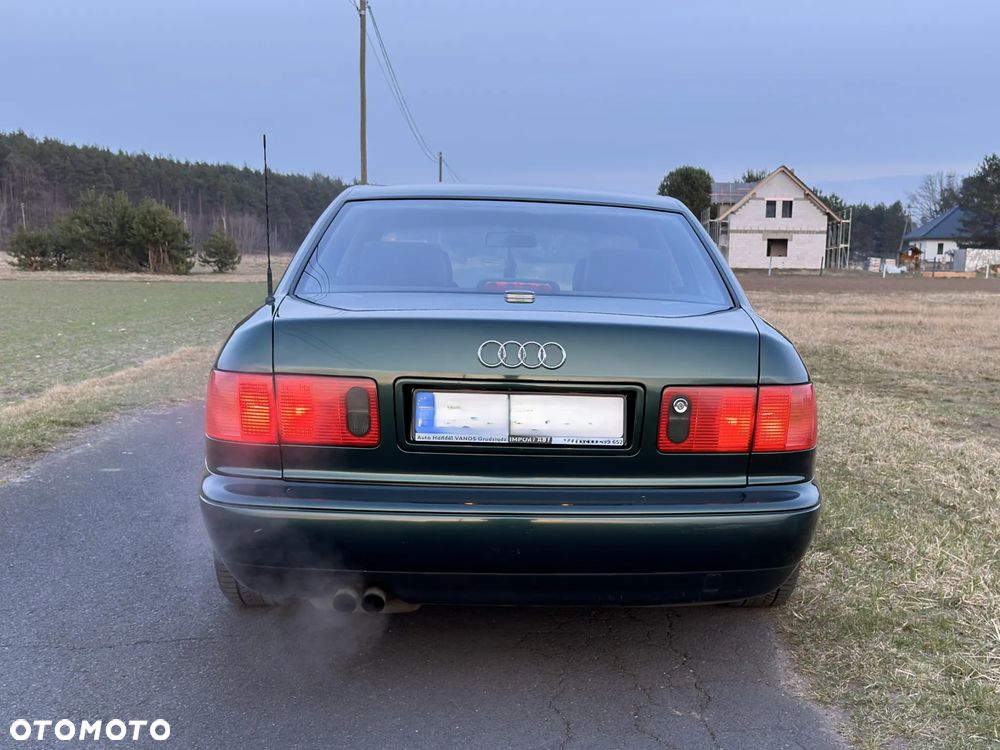 Audi A8 2.8 Quattro - 3