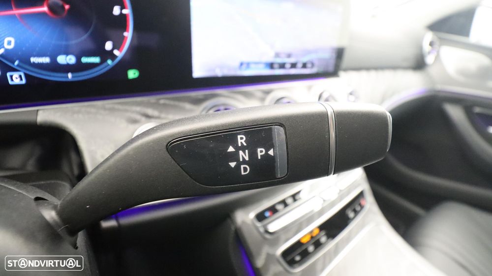 Mercedes-Benz CLS 300 d 4Matic 9G-TRONIC AMG Line - 22