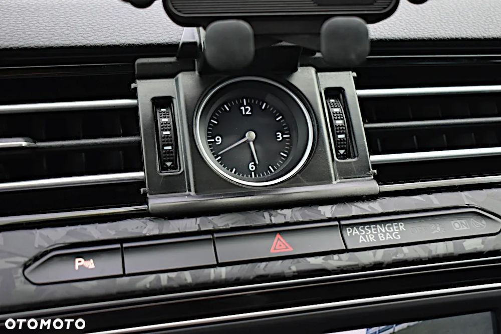 Volkswagen Passat - 28