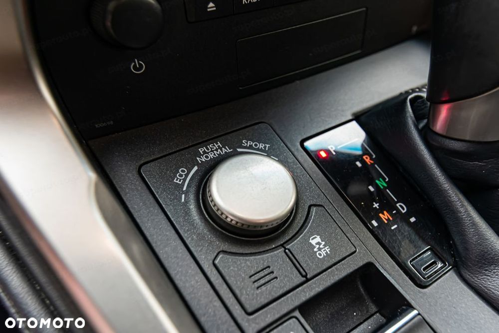 Lexus NX 200t Comfort AWD - 24