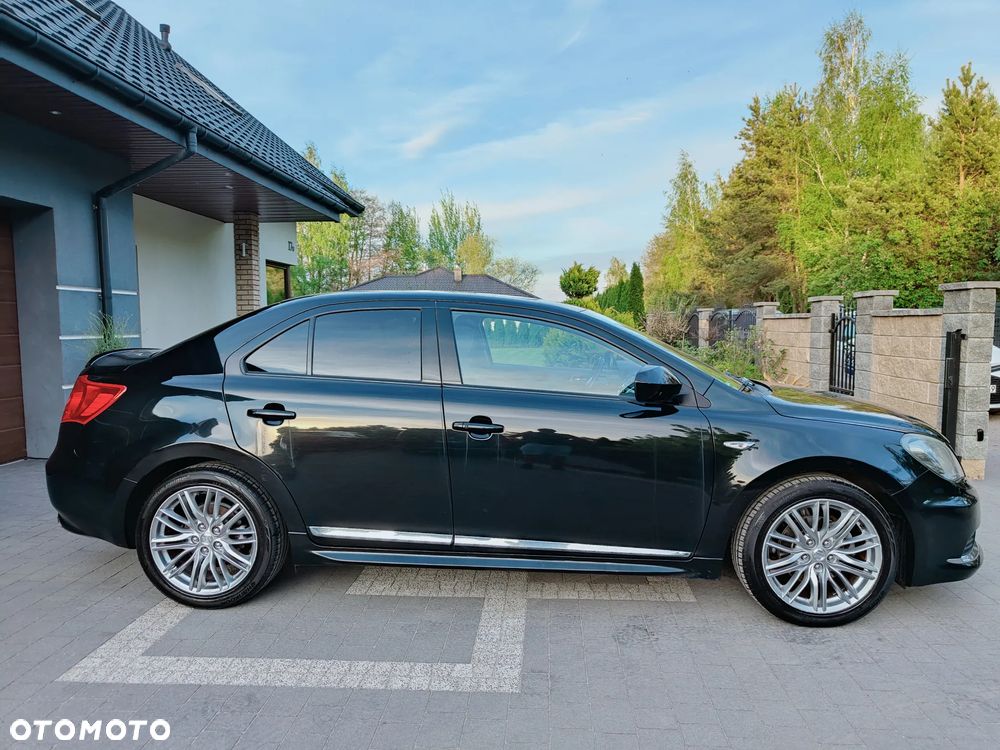 Suzuki Kizashi 2.4 4x4 CVT Sport - 3
